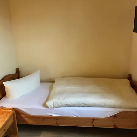 & Restaurant Zur Spreewaelderin 3* Golßen