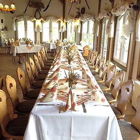 Hotel & Restaurant Zur Spreewaelderin Golssen