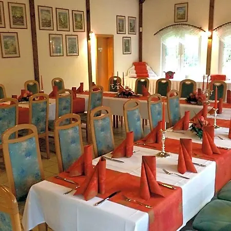 & Restaurant Zur Spreewaelderin Hotel Golssen