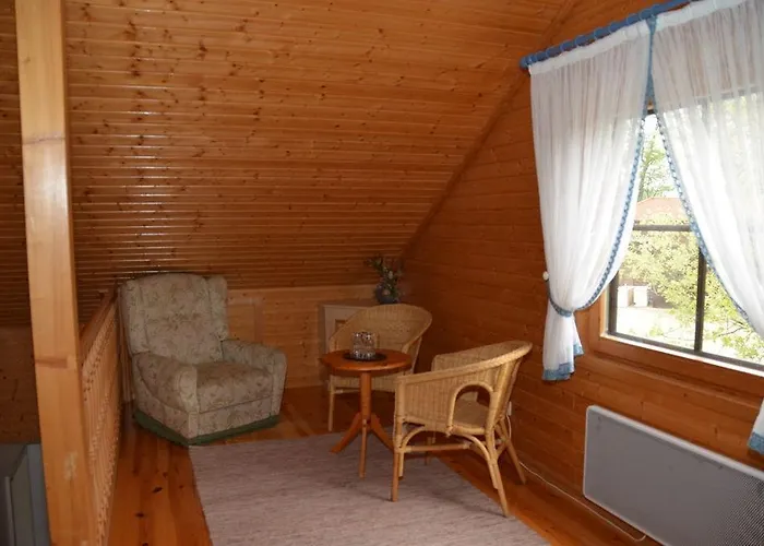 ホテル＆レストラン ツーア シュプレーヴァルデイン 3* Golßen